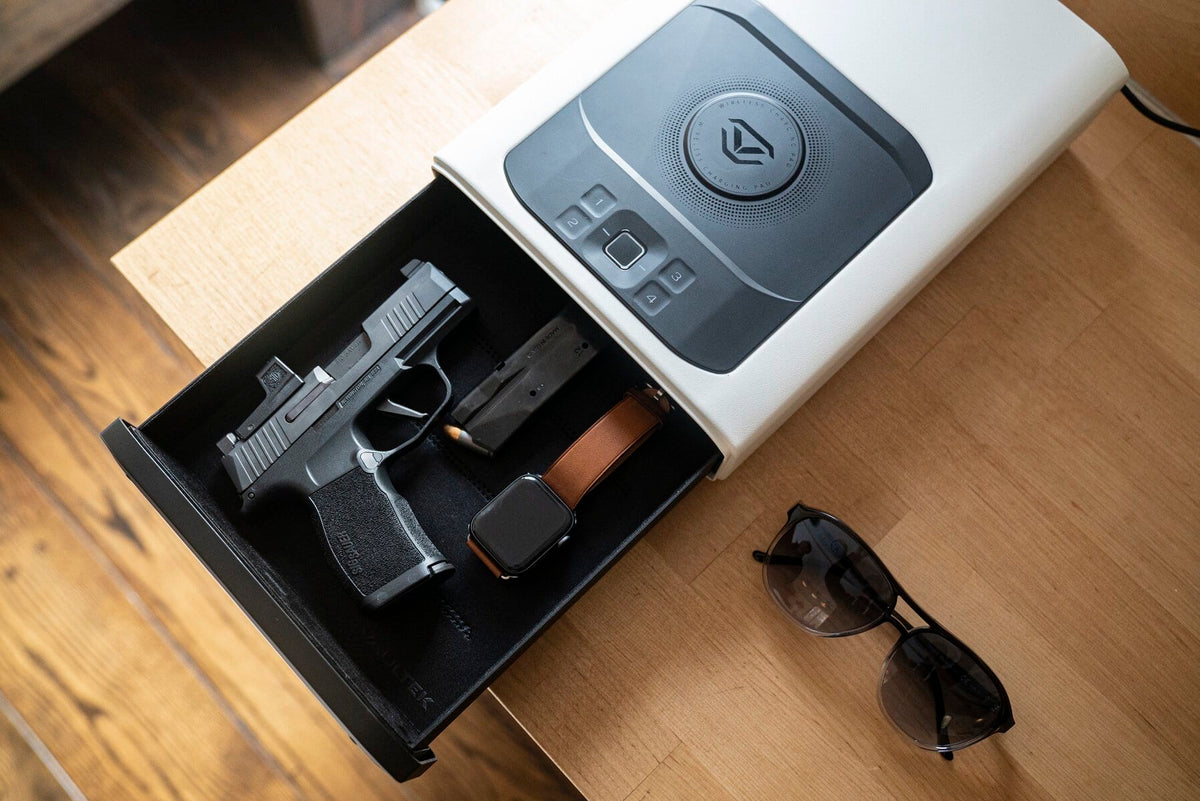 Advanced Safe Vaultek Smart Station DS2i | Nightstand Gun Safe